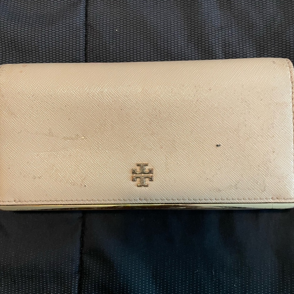 Seashell pink Tory Burch wallet